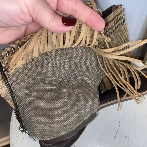 Naughty Monkey Brown Fringe Sandals 10 - Picture 10 of 16